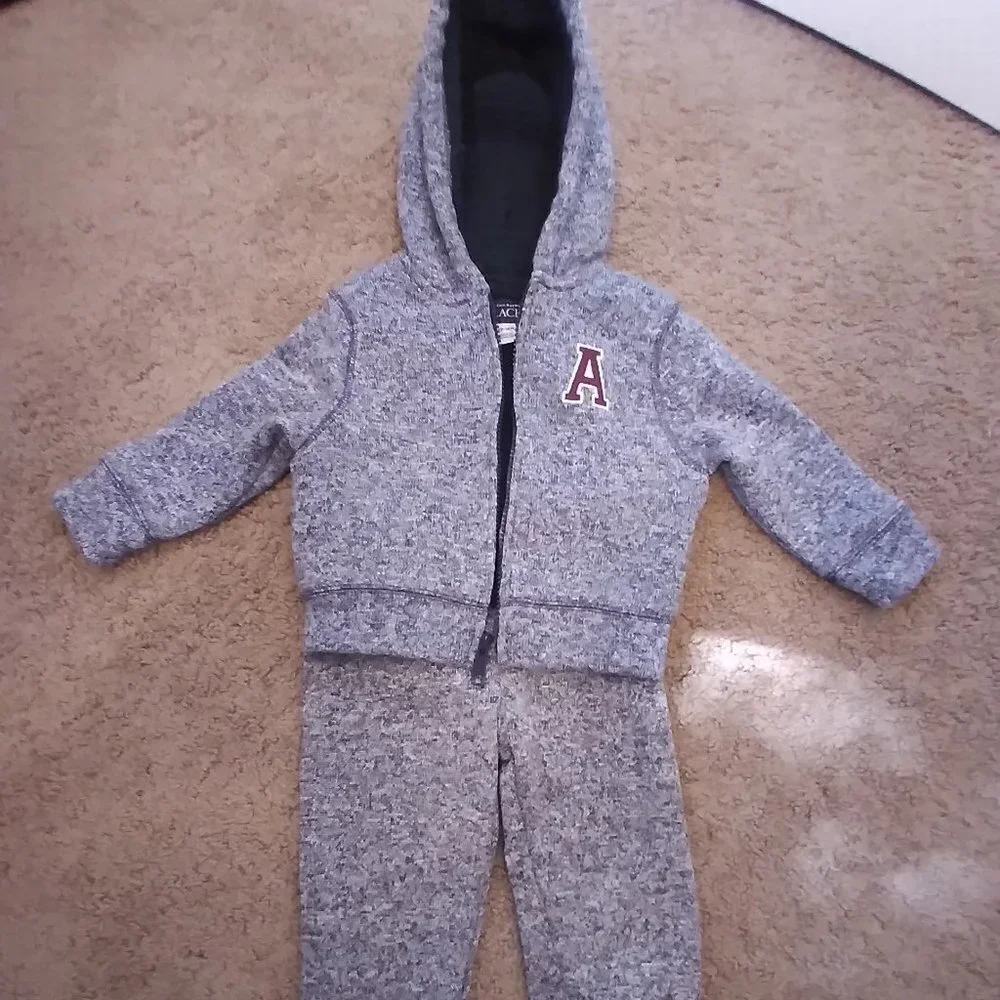 The Children's Place Hoody 2 piece Jogger 12-18 M